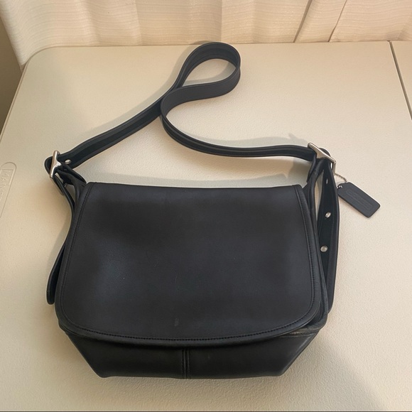 Coach Handbags - Vintage Coach purse